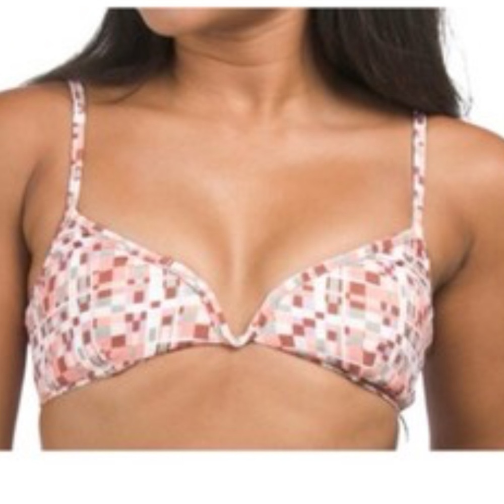 NWOT Top L*Space Helena Bikini in Block. Party
NWT  L*Space Joy Bottom Bitsy